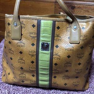Mcm visetos large tote bag